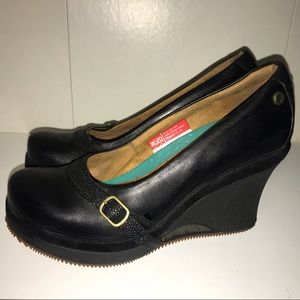 Mozo Fresco Women's Wedge Leather Black shoes .